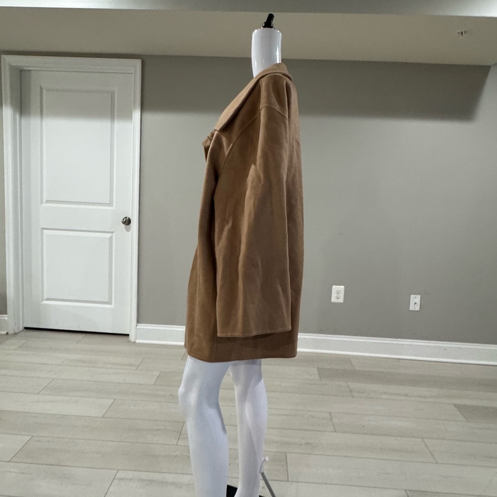 $5990 Akris
Camelhair Double-Face Double-Layer Parka
FENIX Size 10 - Picture 11 of 14